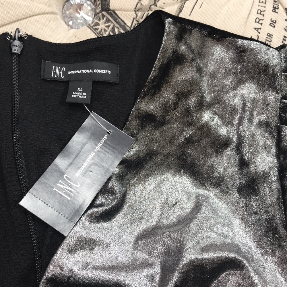 Inc Puff-Sleeve Velvet Wrap Dress - Picture 10 of 15